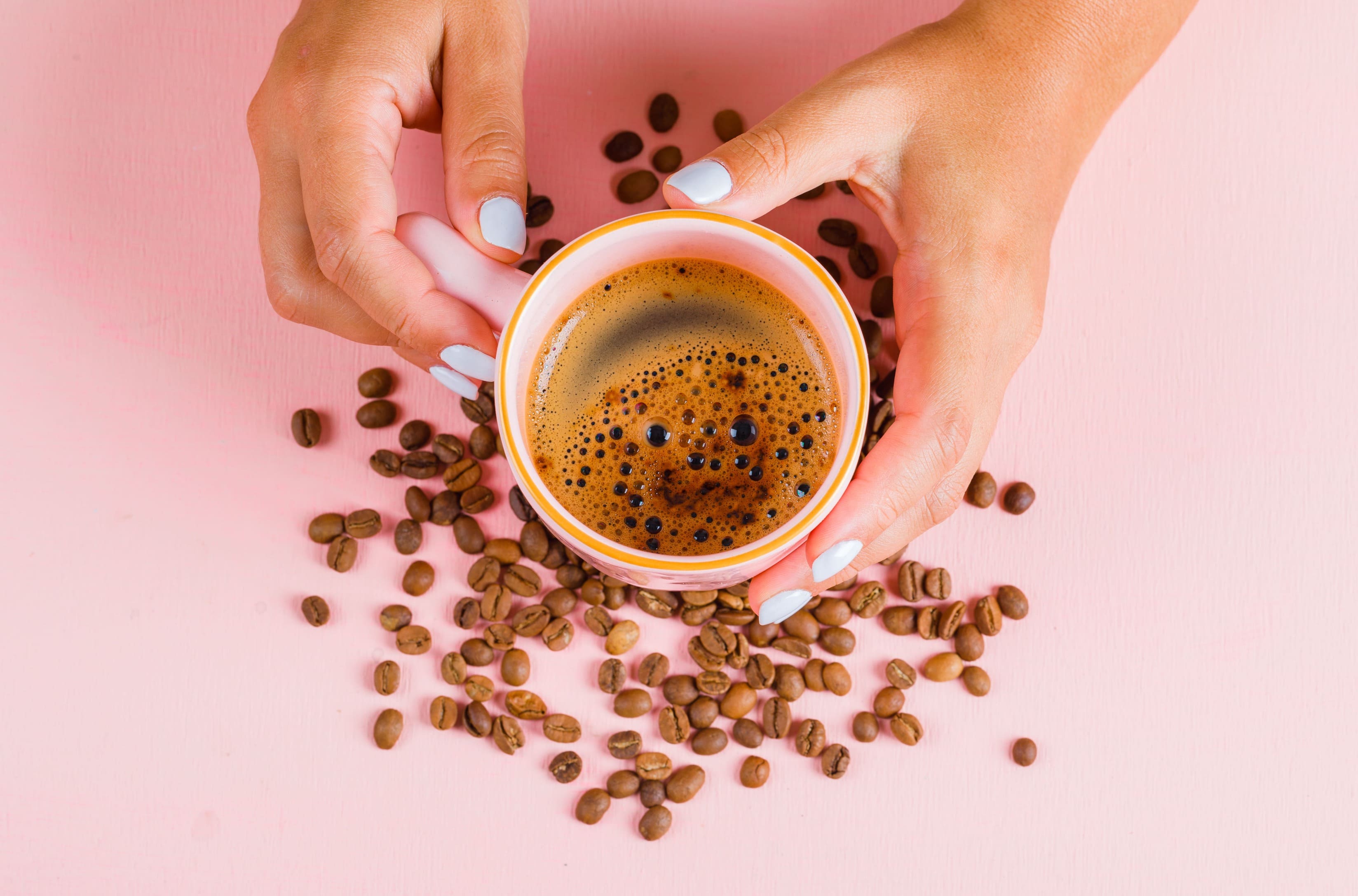 beneficios cafeina para el pelo